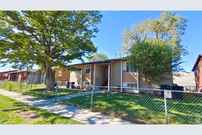 2530 S Parkcrest Dr - Photo 1